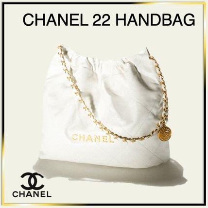通勤からお出かけまで♪【CHANEL】Chanel 22 Handbag